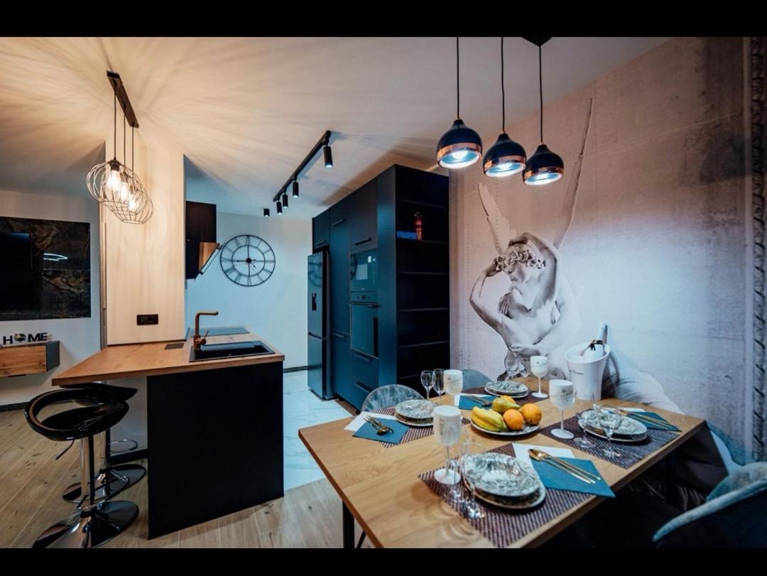 Black Queen Apartment Spalato Esterno foto