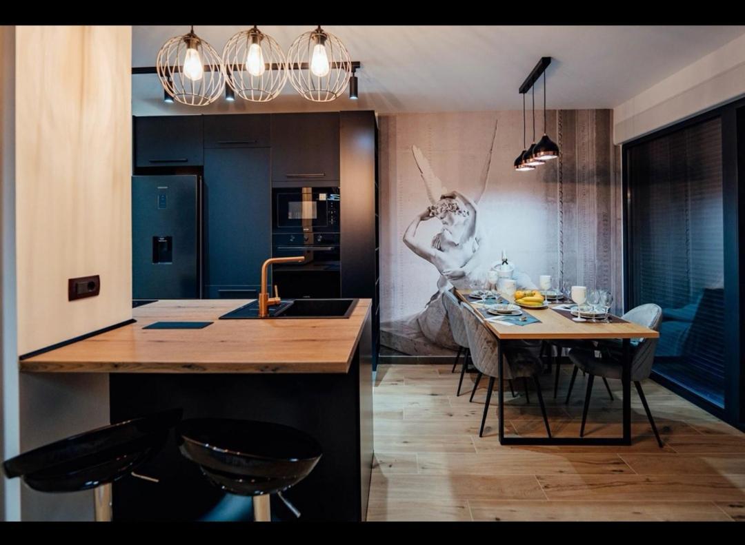 Black Queen Apartment Spalato Esterno foto